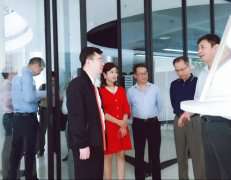 广东省工业和信息化局莅临华体会·官方版网站登录入口-华体会(中国)调研制造业创新中心建设情况 